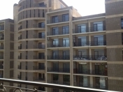 İcarəyə verilir 2 otaqlı 80 m2 yeni tikili İnşaatçılar m.