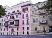 İcarəyə verilir 6 otaqlı 265 m2 köhnə tikili İçəri Şəhər m.