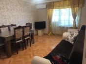 İcarəyə verilir 2 otaqlı 55 m2 köhnə tikili İnşaatçılar m.