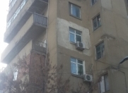 Satılır 2 otaqlı 51 m2 köhnə tikili Hərbi Hospital