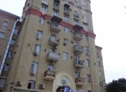 İcarəyə verilir 3 otaqlı 75 m2 köhnə tikili Yasamal r.