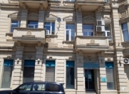 İcarəyə verilir 2 otaqlı 60 m2 köhnə tikili Xarici İşlər Nazirliyi