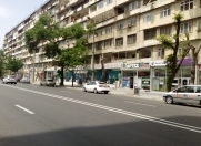 Satılır 2 otaqlı 60 m2 köhnə tikili 8 mkr