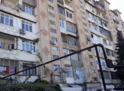 Satılır 4 otaqlı 100 m2 köhnə tikili Əhmədli m.