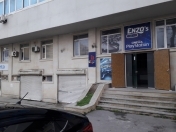 Satılır 10 otaqlı 210 m2 obyekt Yasamal r.