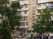 Satılır 2 otaqlı 80 m2 köhnə tikili 8 mkr