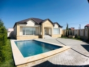 Satılır 4 otaqlı 280 m2 bağ evi Mərdəkan