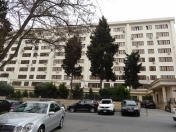 İcarəyə verilir 3 otaqlı 85 m2 köhnə tikili Azadlıq prospekti m.