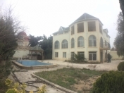 Satılır 8 otaqlı 600 m2 bağ evi Mərdəkan