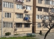 Satılır 2 otaqlı 51 m2 köhnə tikili İnşaatçılar m.