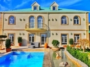 Satılır 5 otaqlı 440 m2 bağ evi Mərdəkan