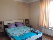 İcarəyə verilir 2 otaqlı 50 m2 köhnə tikili Hüseyn Cavid parkı