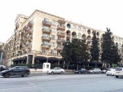 İcarəyə verilir 3 otaqlı 92 m2 köhnə tikili Qış parkı