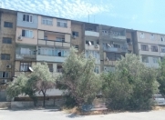 Satılır 2 otaqlı 74 m2 köhnə tikili Ayna Sultanova heykəli