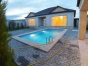 Satılır 4 otaqlı 200 m2 bağ evi Mərdəkan
