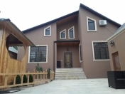 Satılır 4 otaqlı 200 m2 bağ evi Mərdəkan