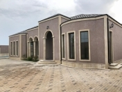 Satılır 4 otaqlı 175 m2 bağ evi Mərdəkan