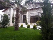 Satılır 4 otaqlı 200 m2 bağ evi Mərdəkan
