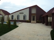 Satılır 4 otaqlı 190 m2 bağ evi Mərdəkan