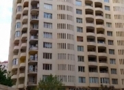 İcarəyə verilir 4 otaqlı 240 m2 yeni tikili 28 May m.