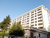 İcarəyə verilir 3 otaqlı 80 m2 köhnə tikili AGA Business Center