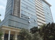 İcarəyə verilir 3 otaqlı 110 m2 ofis Sahil m.