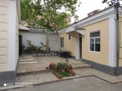 İcarəyə verilir 2 otaqlı 55 m2 köhnə tikili Nizami m.