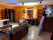 İcarəyə verilir 2 otaqlı 70 m2 obyekt Ayna Sultanova heykəli