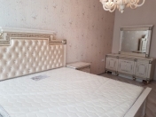 Satılır 2 otaqlı 111 m2 yeni tikili Tibb Universiteti