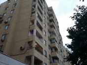 Satılır 2 otaqlı 90 m2 köhnə tikili Tibb Universiteti