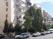 İcarəyə verilir 3 otaqlı 80 m2 köhnə tikili Şah İsmayıl Xətai m.