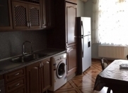 İcarəyə verilir 3 otaqlı 125 m2 yeni tikili Şah İsmayıl Xətai m.