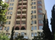 İcarəyə verilir 4 otaqlı 240 m2 yeni tikili Nəsimi r.