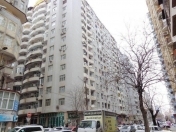 İcarəyə verilir 3 otaqlı 130 m2 yeni tikili Nizami m.