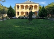 Satılır 6 otaqlı 380 m2 bağ evi Novxanı