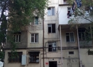 İcarəyə verilir 1 otaqlı 28 m2 köhnə tikili 3 mkr