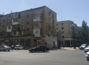 Satılır 2 otaqlı 65 m2 köhnə tikili Ayna Sultanova heykəli