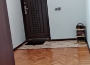 Satılır 4 otaqlı 98 m2 köhnə tikili Ukrayna dairəsi