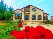 Satılır 4 otaqlı 200 m2 bağ evi Mərdəkan