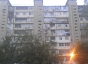 Satılır 4 otaqlı 88 m2 köhnə tikili Sərhədçi İdman kompleksi