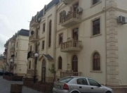 İcarəyə verilir 3 otaqlı 90 m2 köhnə tikili Gənclik m.