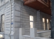 İcarəyə verilir 4 otaqlı 90 m2 obyekt Nizami kinoteatrı