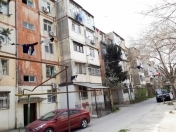 Satılır 2 otaqlı 48 m2 köhnə tikili İnşaatçılar m.