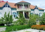 İcarəyə verilir 3 otaqlı 120 m2 villa Şəki