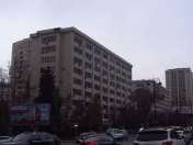 İcarəyə verilir 3 otaqlı 85 m2 köhnə tikili Elmlər Akademiyası m.