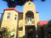 Satılır 5 otaqlı 280 m2 bağ evi Mərdəkan