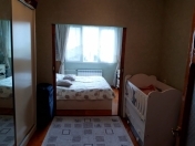 Satılır 2 otaqlı 55 m2 köhnə tikili Neapol dairəsi