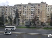 Satılır 3 otaqlı 70 m2 köhnə tikili Ukrayna dairəsi