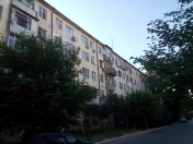 İcarəyə verilir 2 otaqlı 40 m2 köhnə tikili Nəsimi r.