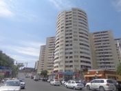 İcarəyə verilir 3 otaqlı 130 m2 yeni tikili Elmlər Akademiyası m.